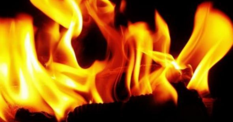 Sugarhouse catches fire in Irasburg
