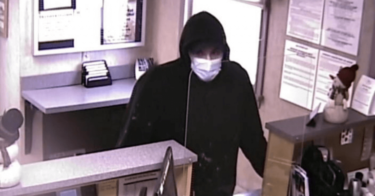 Police investigating robbery at Bar Harbor Bank in Williamstown