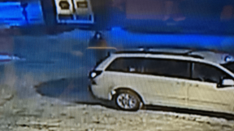 Vehicle stolen at Thibault’s Market in Orleans