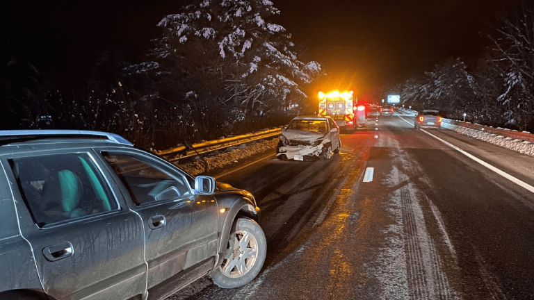 Drunk driver crashes into guardrail on I-93 in Northfield