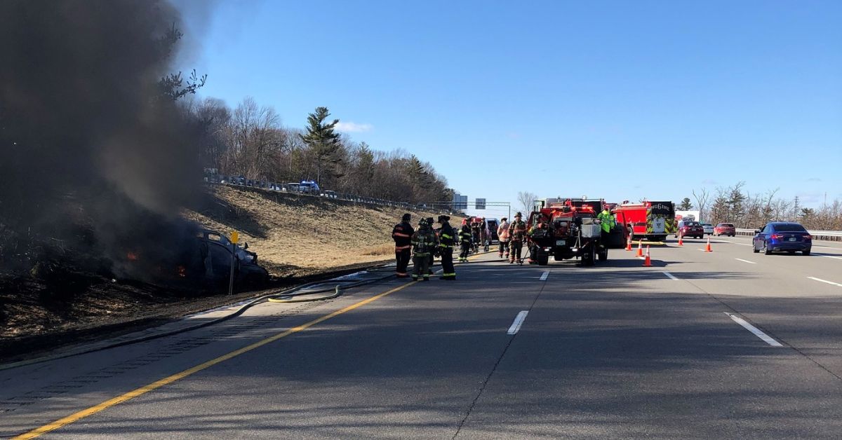 Fiery Crash On F.E. Everett Turnpike In Nashua - Newport Dispatch